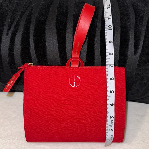 Armani Beauty Red Pouch Set - Picture 3 of 15